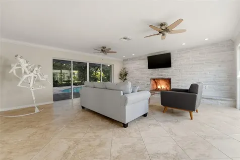 2180 W Dolphin Drive Englewood FL 34223