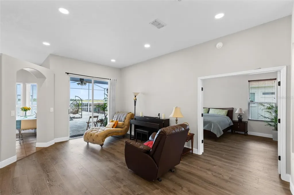 10273 Cove Lake Drive Orlando FL 32836