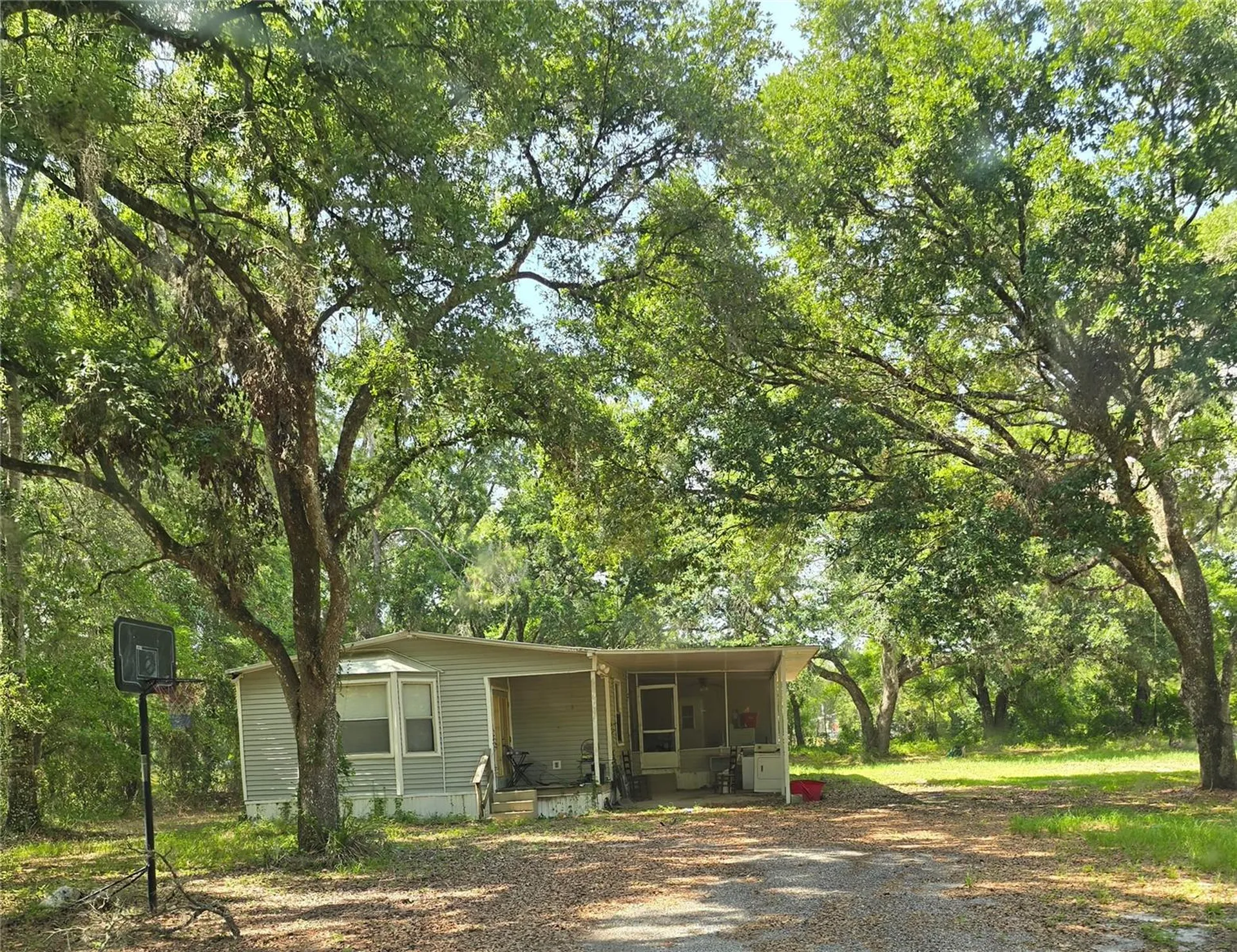 38625 County Line Road Zephyrhills FL 33540