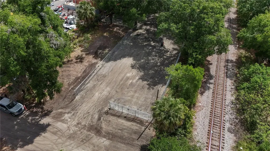 208 S Franklin Street Plant City FL 33563