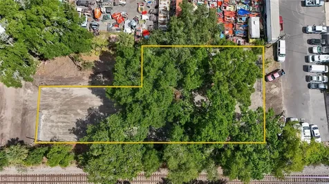 208 S Franklin Street Plant City FL 33563