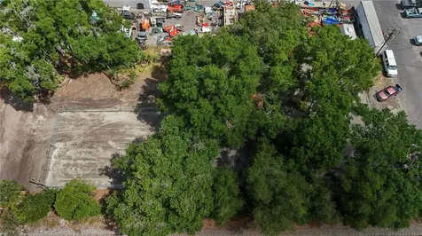 208 S Franklin Street Plant City FL 33563