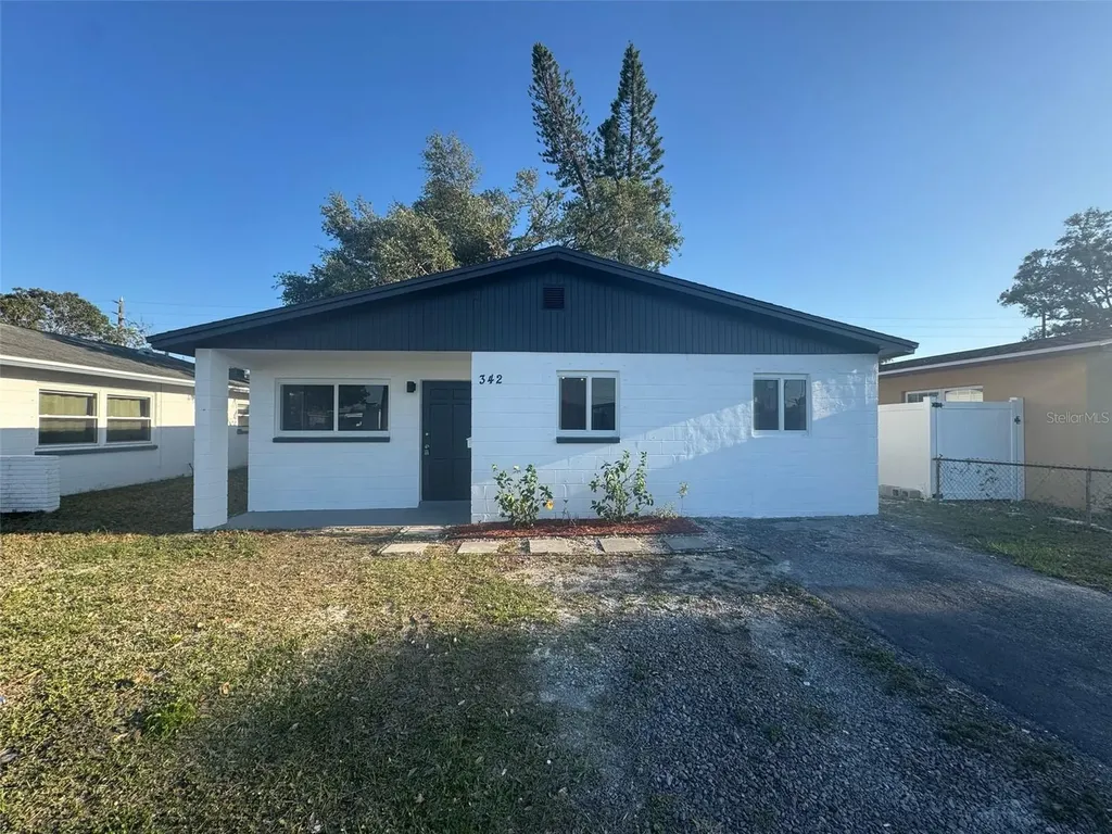 342 51st Avenue N St Petersburg FL 33703