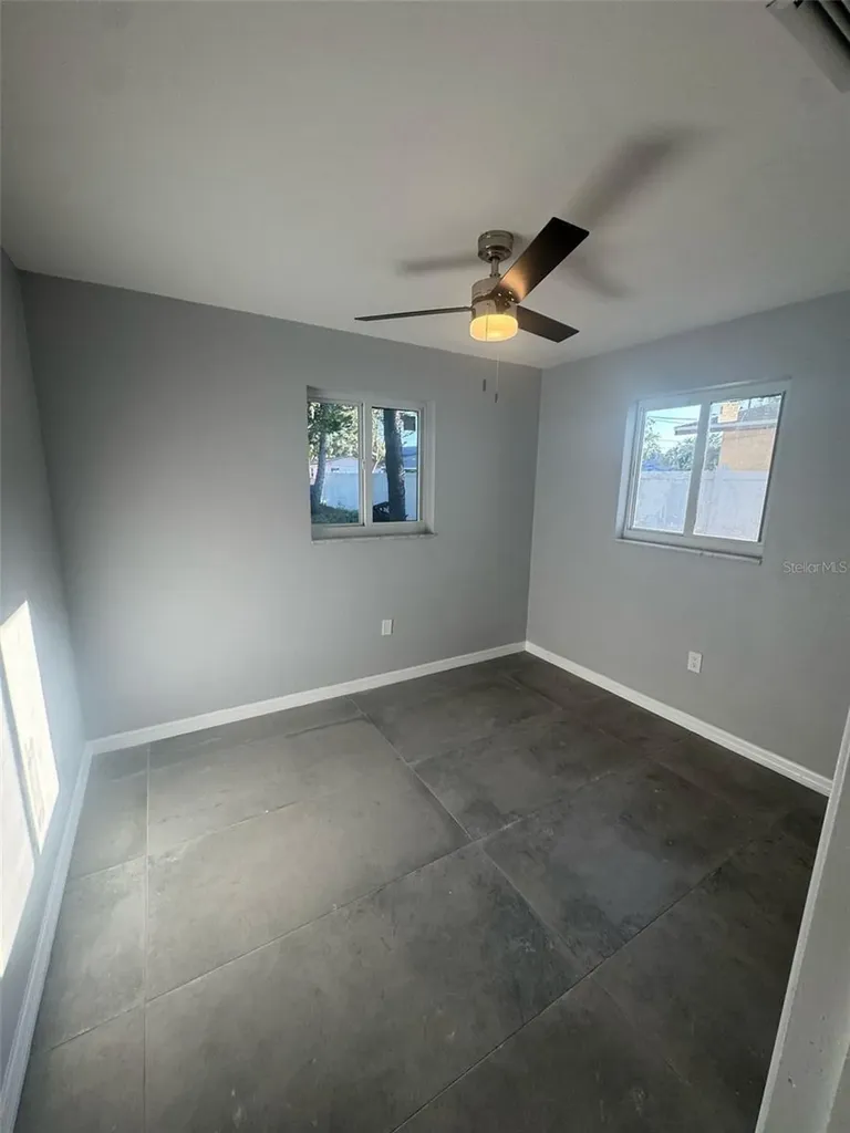 342 51st Avenue N St Petersburg FL 33703