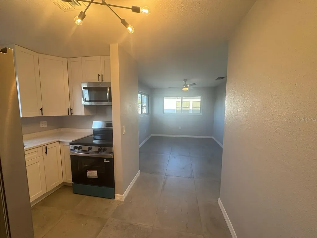 342 51st Avenue N St Petersburg FL 33703