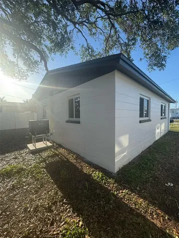 342 51st Avenue N St Petersburg FL 33703