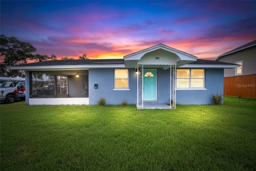 304 4th Avenue NW Ruskin FL 33570