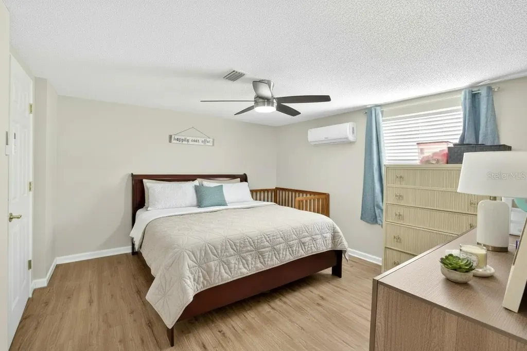304 4th Avenue NW Ruskin FL 33570
