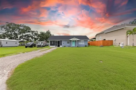 304 4th Avenue NW Ruskin FL 33570
