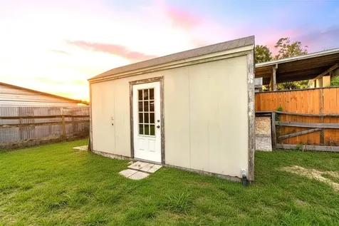 304 4th Avenue NW Ruskin FL 33570