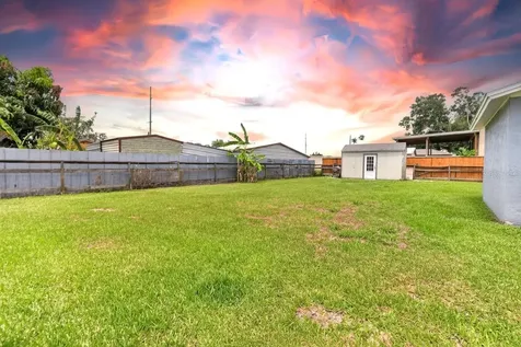 304 4th Avenue NW Ruskin FL 33570