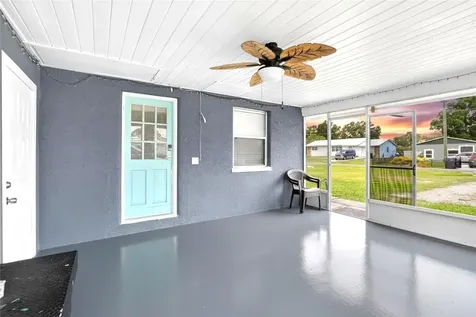 304 4th Avenue NW Ruskin FL 33570
