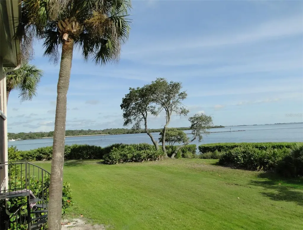 1814 Mariner Drive Tarpon Springs FL 34689