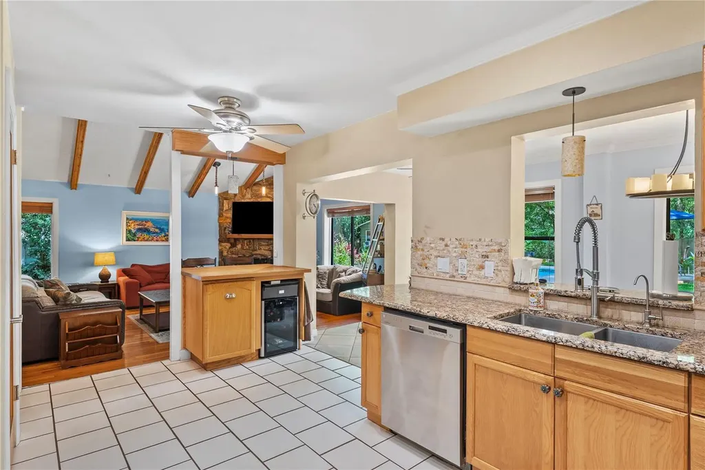 2503 High Oaks Lane Lutz FL 33559