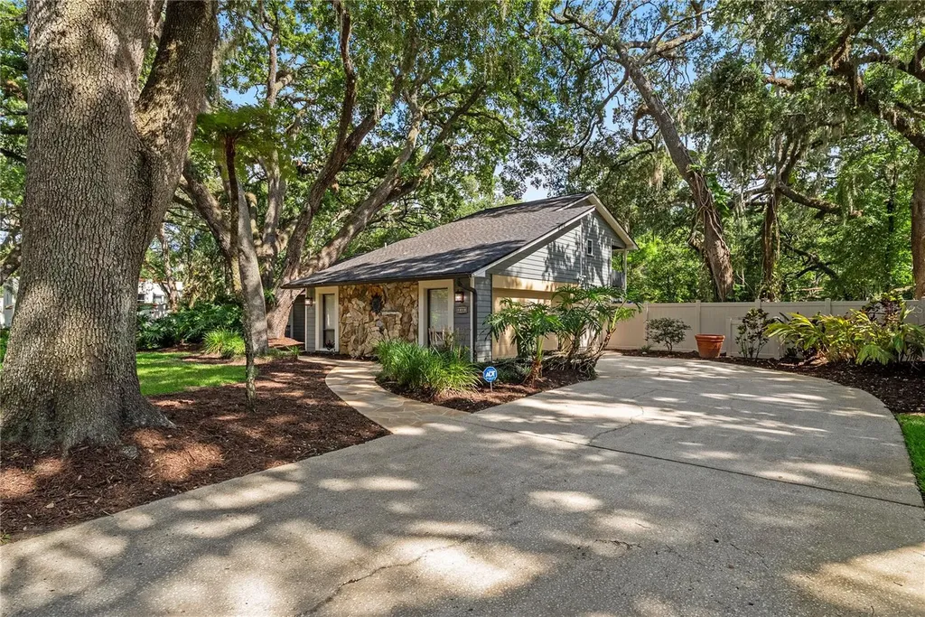 2503 High Oaks Lane Lutz FL 33559
