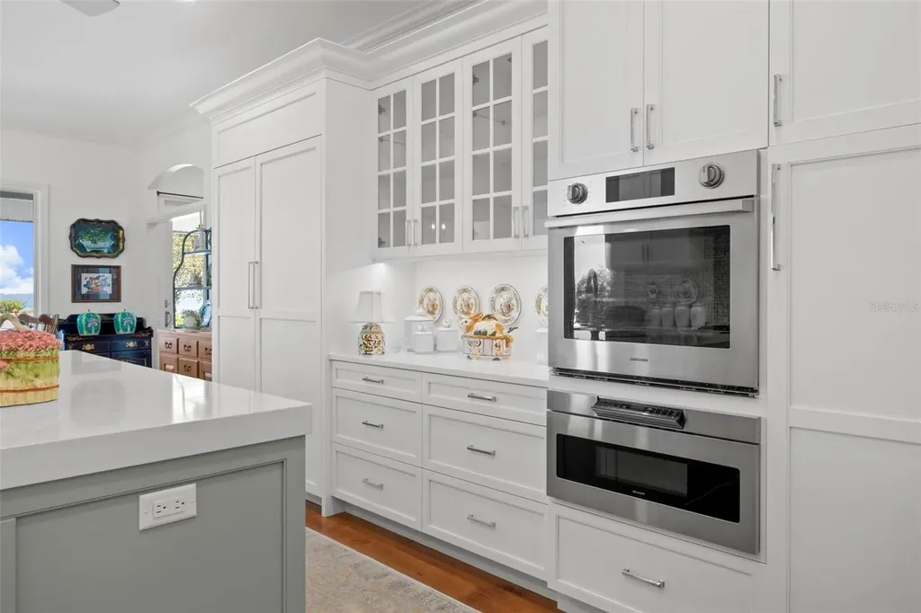 8152 Longbay Boulevard Sarasota FL 34243