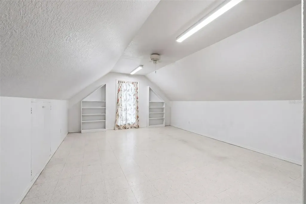8152 Longbay Boulevard Sarasota FL 34243