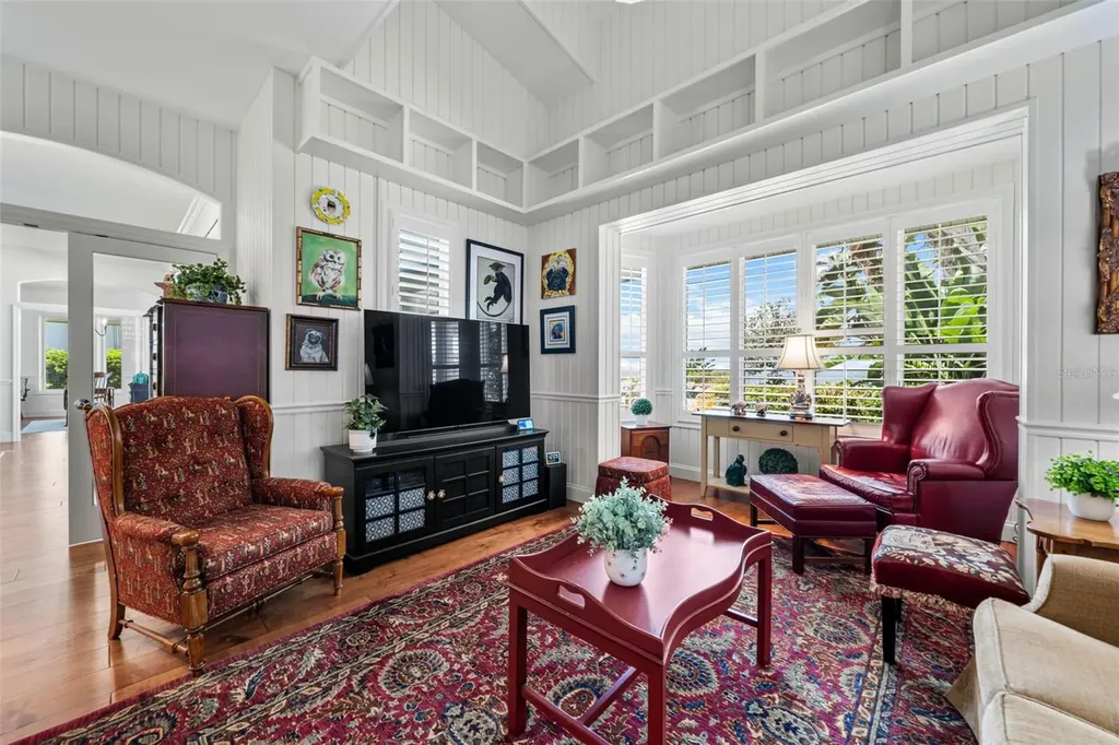 8152 Longbay Boulevard Sarasota FL 34243