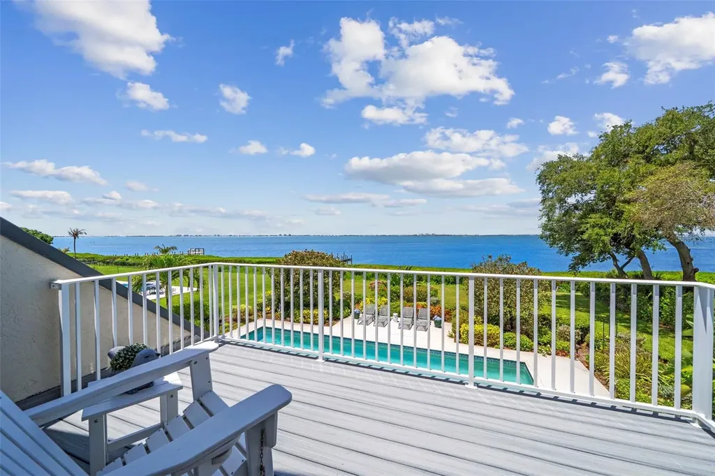 8152 Longbay Boulevard Sarasota FL 34243