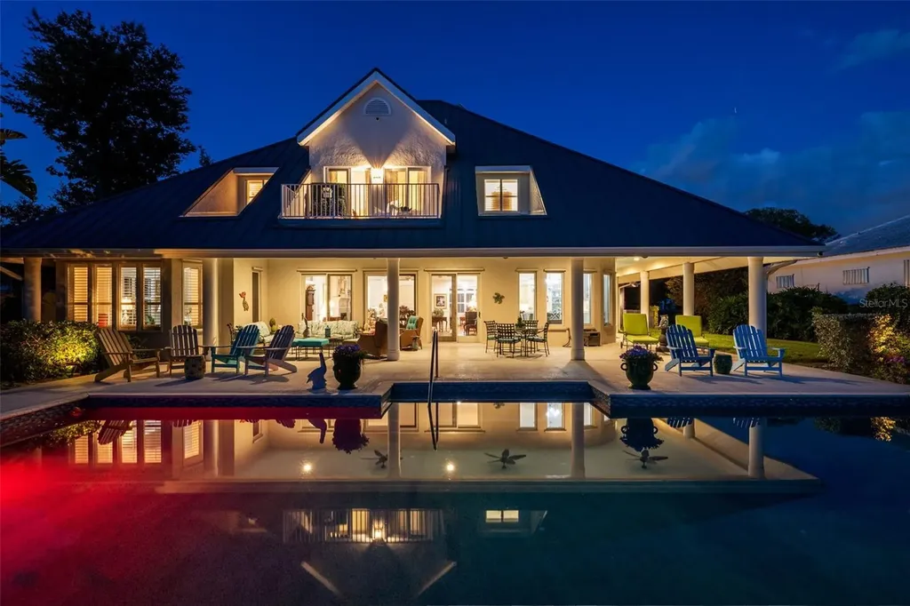 8152 Longbay Boulevard Sarasota FL 34243