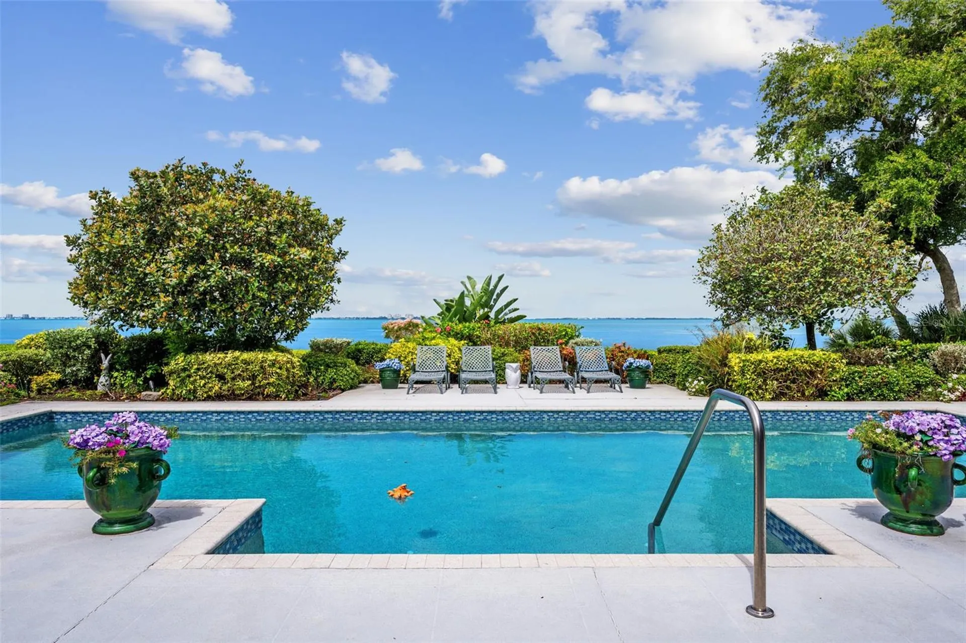 8152 Longbay Boulevard Sarasota FL 34243
