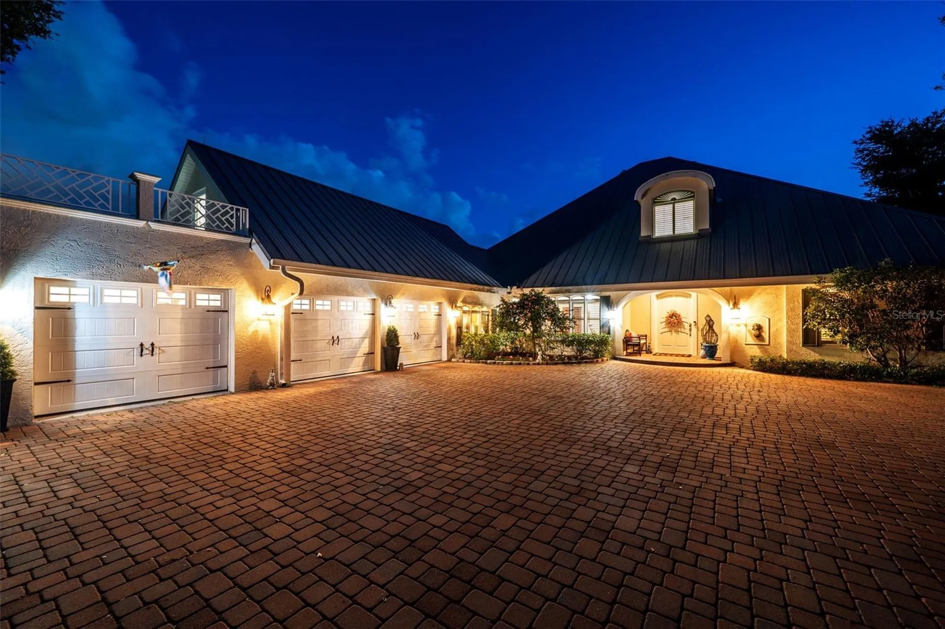 8152 Longbay Boulevard Sarasota FL 34243