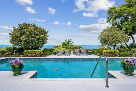 8152 Longbay Boulevard Sarasota FL 34243
