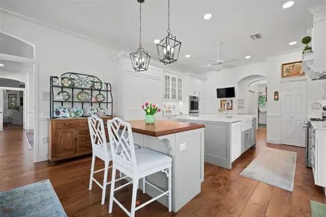 8152 Longbay Boulevard Sarasota FL 34243