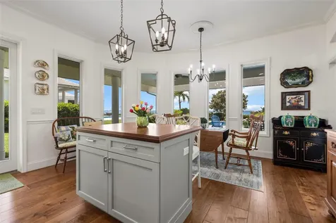 8152 Longbay Boulevard Sarasota FL 34243