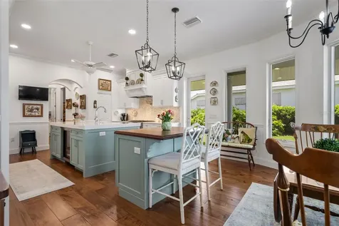 8152 Longbay Boulevard Sarasota FL 34243