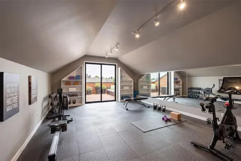 8152 Longbay Boulevard Sarasota FL 34243