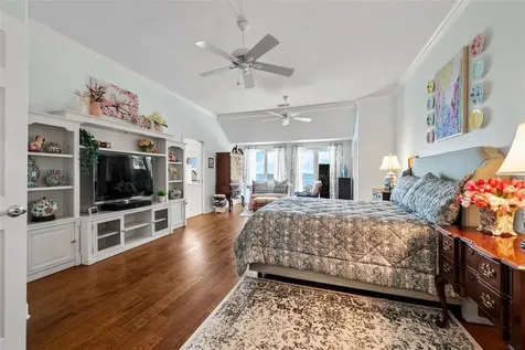 8152 Longbay Boulevard Sarasota FL 34243