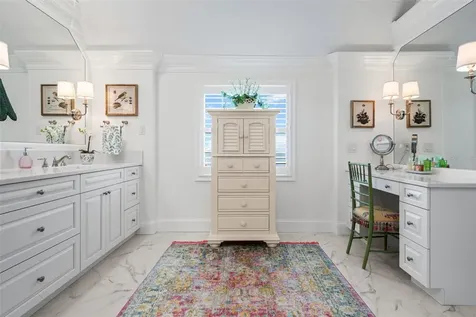 8152 Longbay Boulevard Sarasota FL 34243