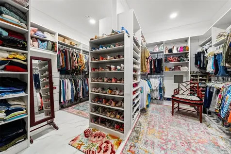 8152 Longbay Boulevard Sarasota FL 34243