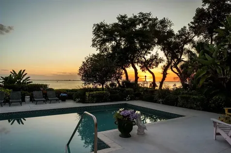 8152 Longbay Boulevard Sarasota FL 34243