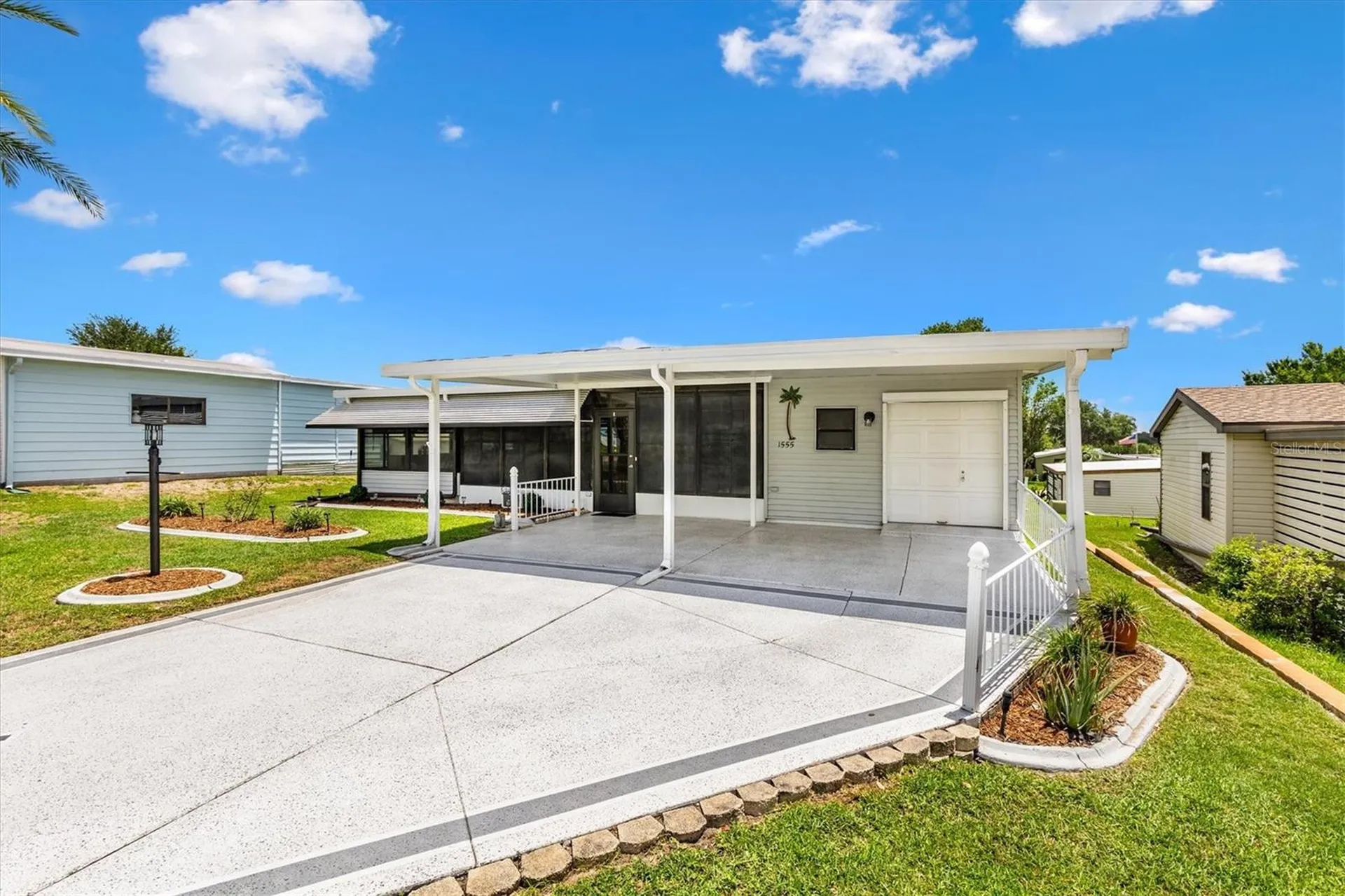1555 Hillcrest Drive The Villages FL 32159