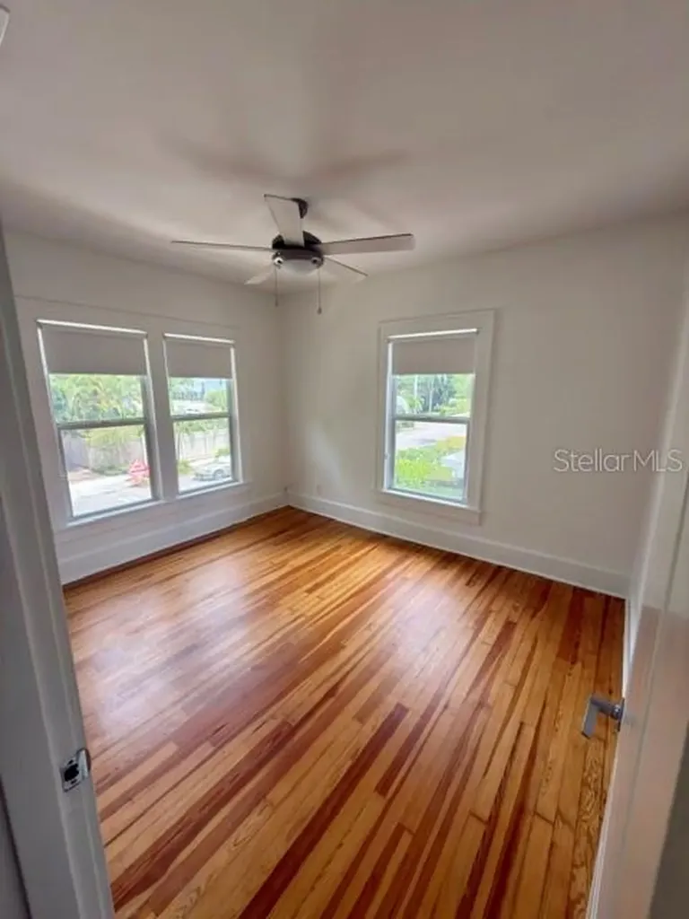 1416 Locust Street NE St Petersburg FL 33704