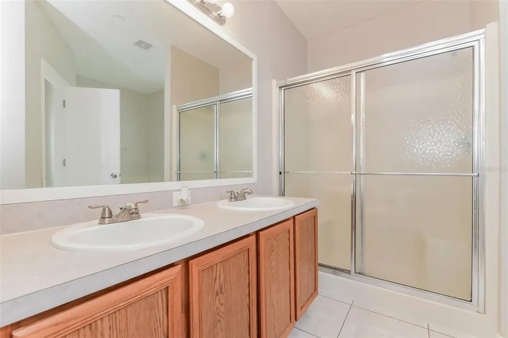 232 Cobalt Drive Kissimmee FL 34758