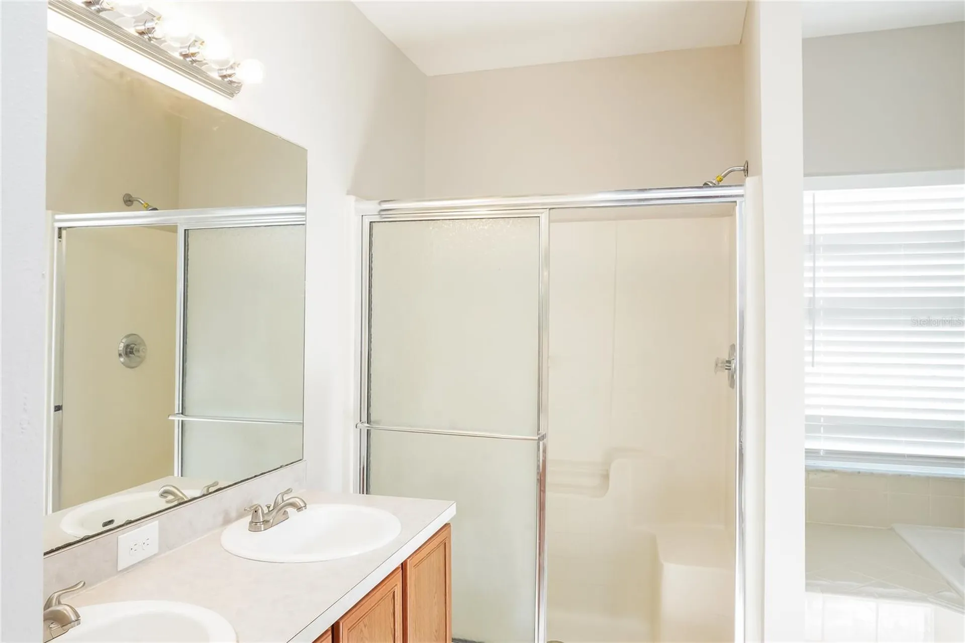 232 Cobalt Drive Kissimmee FL 34758