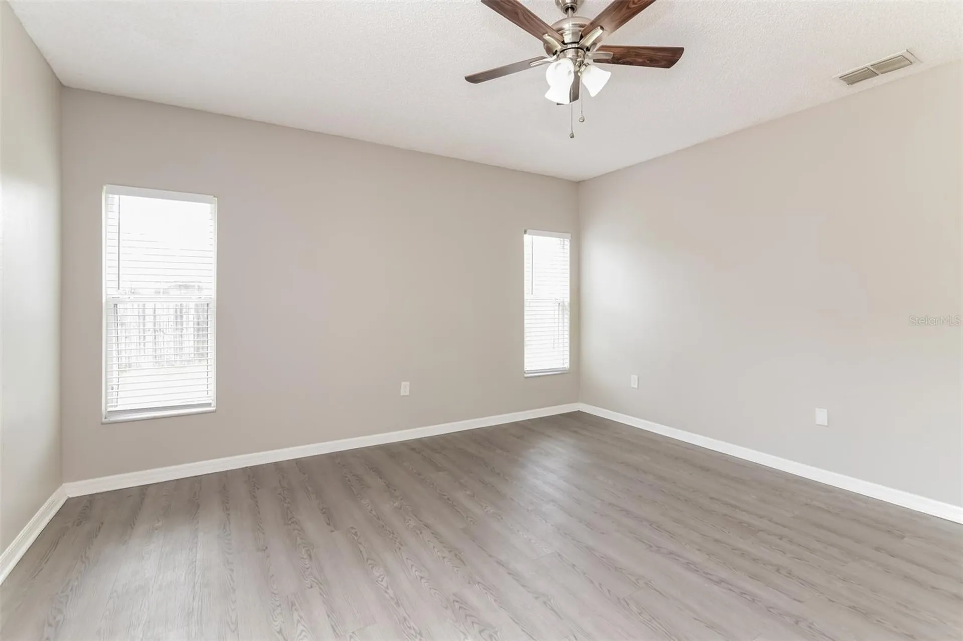 232 Cobalt Drive Kissimmee FL 34758
