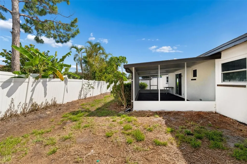 6003 Tampa Shores Boulevard Tampa FL 33615