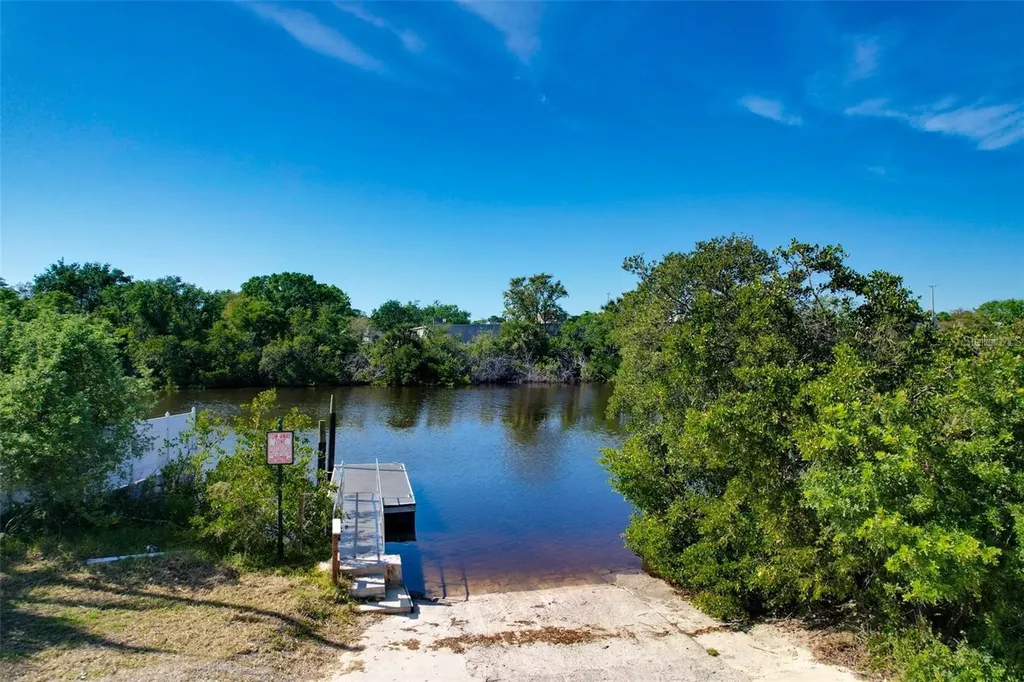 6003 Tampa Shores Boulevard Tampa FL 33615