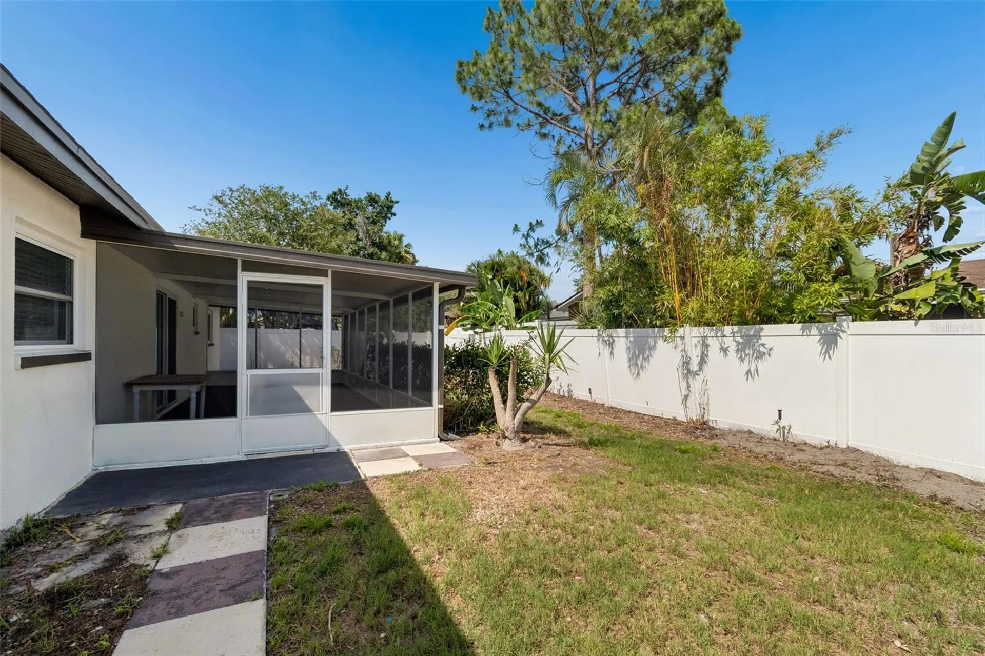 6003 Tampa Shores Boulevard Tampa FL 33615