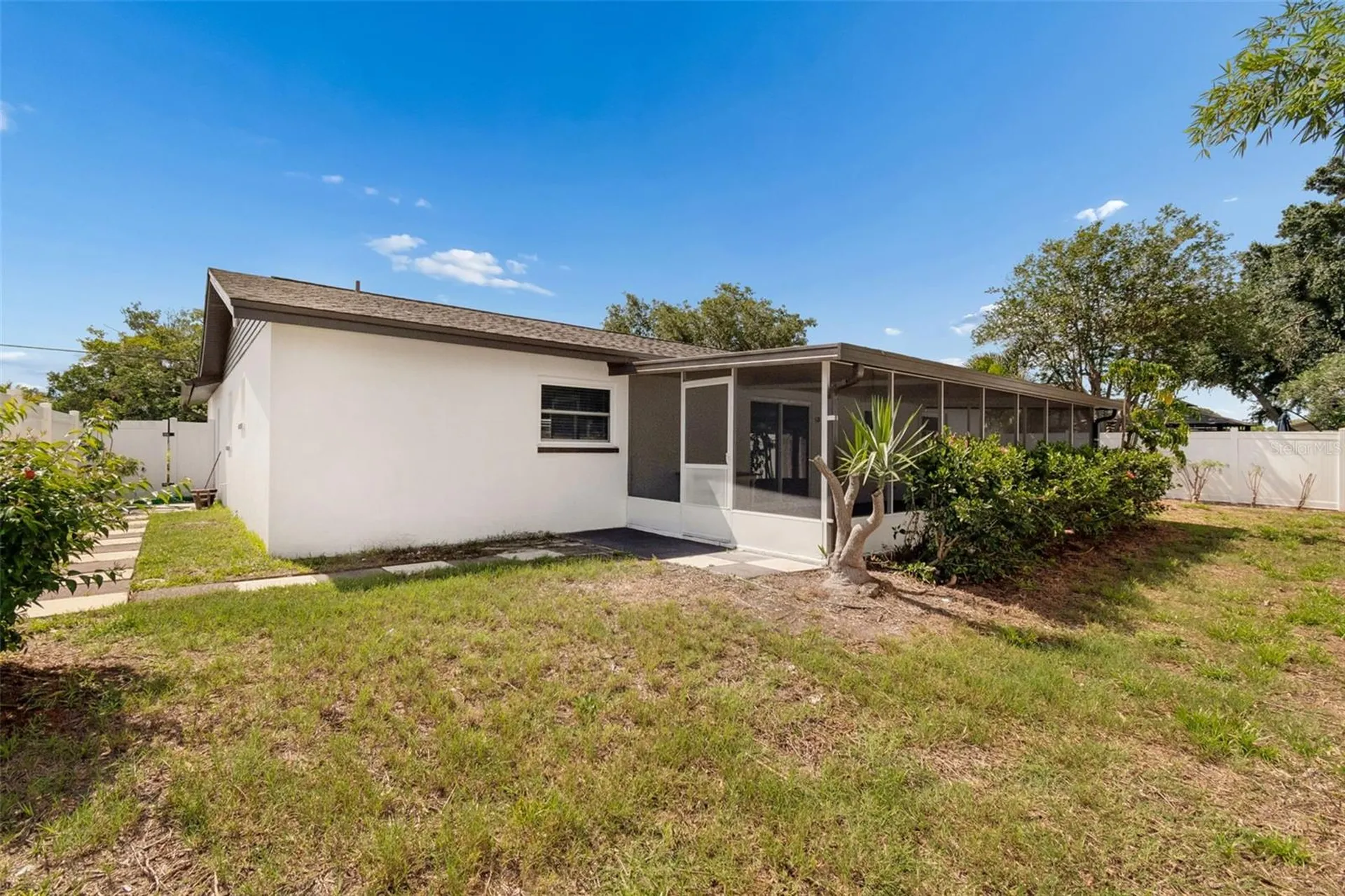 6003 Tampa Shores Boulevard Tampa FL 33615