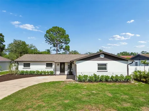 6003 Tampa Shores Boulevard Tampa FL 33615