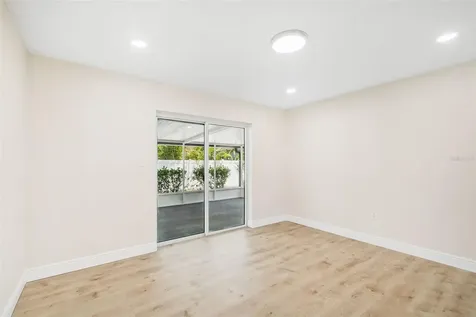 6003 Tampa Shores Boulevard Tampa FL 33615