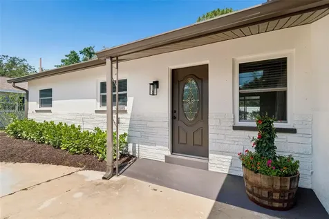 6003 Tampa Shores Boulevard Tampa FL 33615