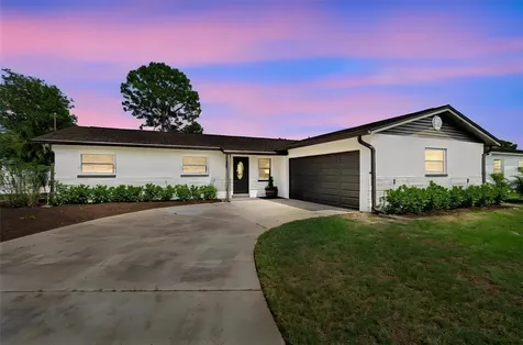 6003 Tampa Shores Boulevard Tampa FL 33615