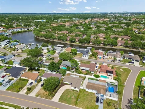 6003 Tampa Shores Boulevard Tampa FL 33615