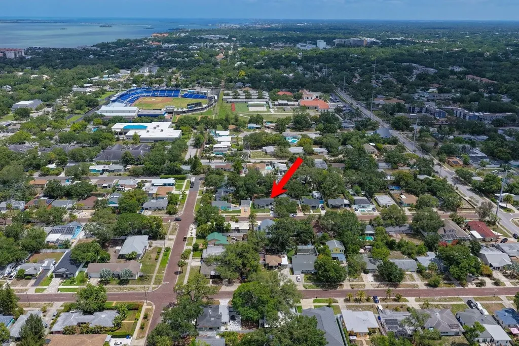 512 Roanoke Street Dunedin FL 34698